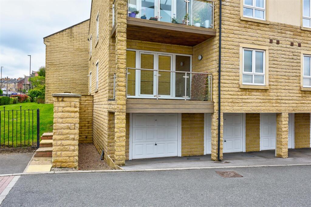 63NorthfieldCourt(Exterior)(2of2).jpg