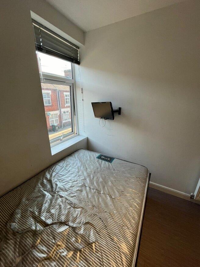 carlton-road-st4-2bg-992851