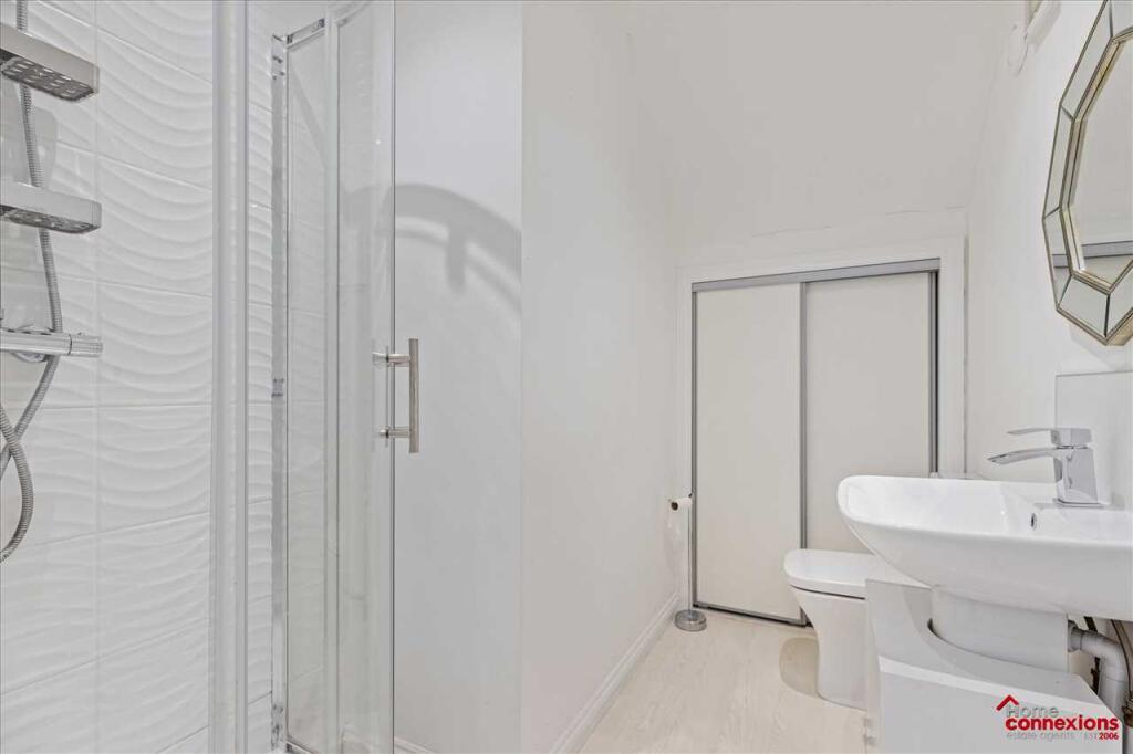 En-Suite (1)