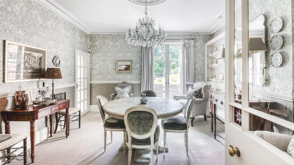 Elegant Dining Room