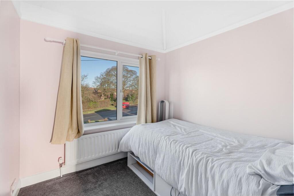 Farthings, Badby Road West