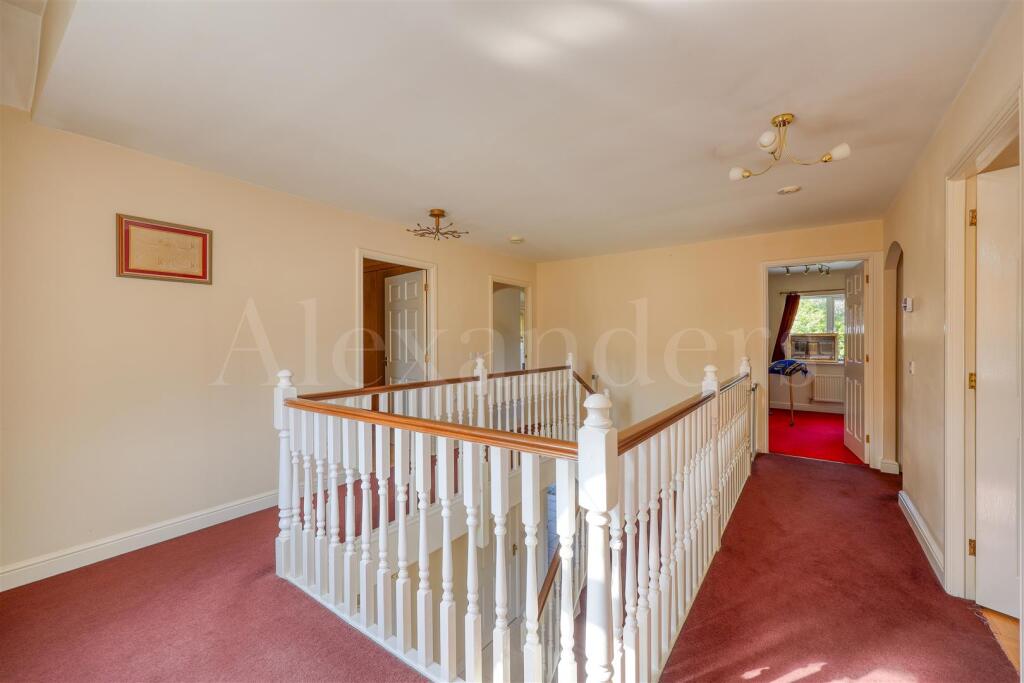 2 Dwyer Close-19.jpg