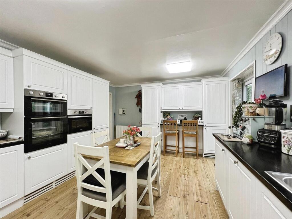 user_edited_photo-9b1285cc_user-edited-42ded3e8-a5