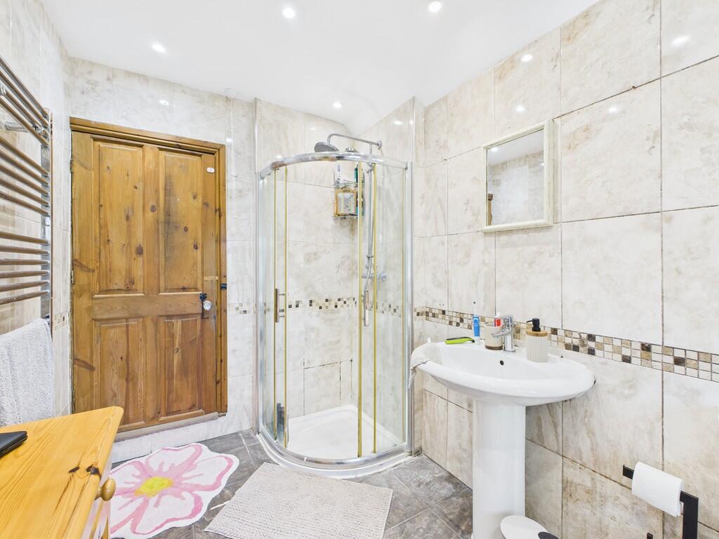 CAM04578G0-PR0028...