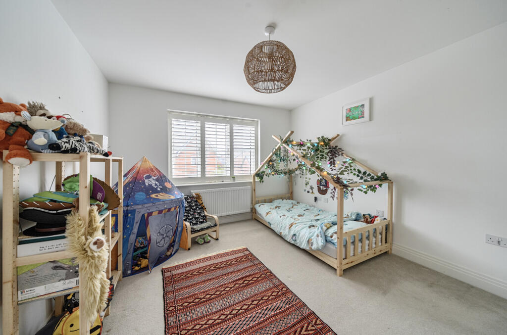 1302093-21-683ec4...