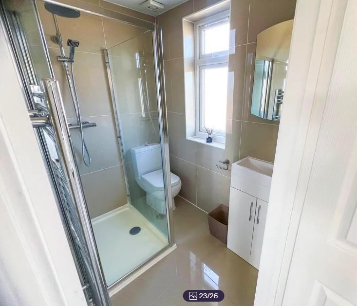 En suite bathroom