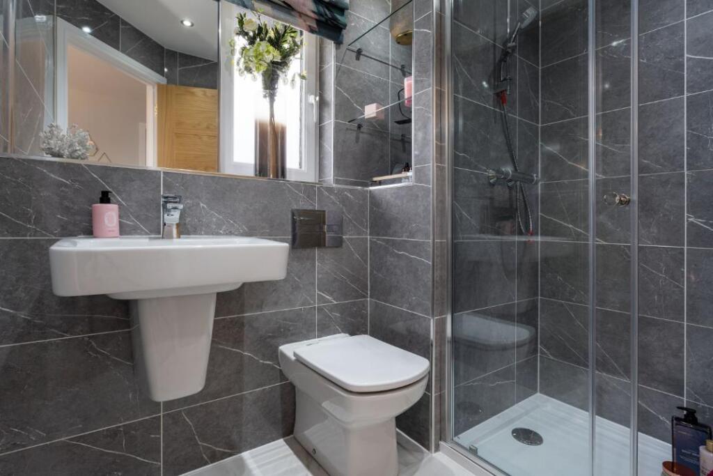 Showhome Photography