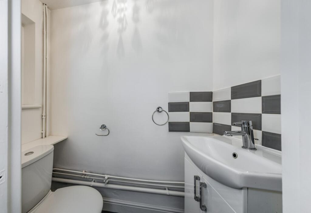 16 Nash Drive, Abingdon, Oxfordshire OX14 5PT