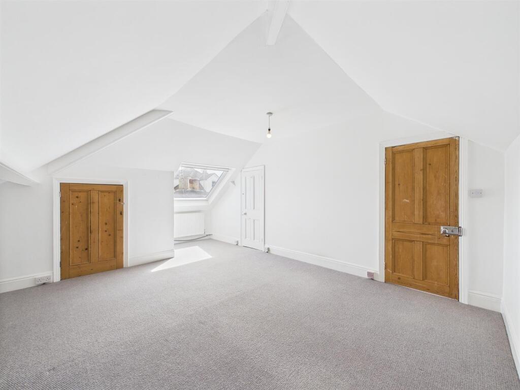 10 - Spacious Maisonette for Auction, St Andrews, 