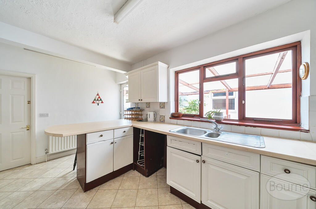 05fe01da-99f3-4f7...