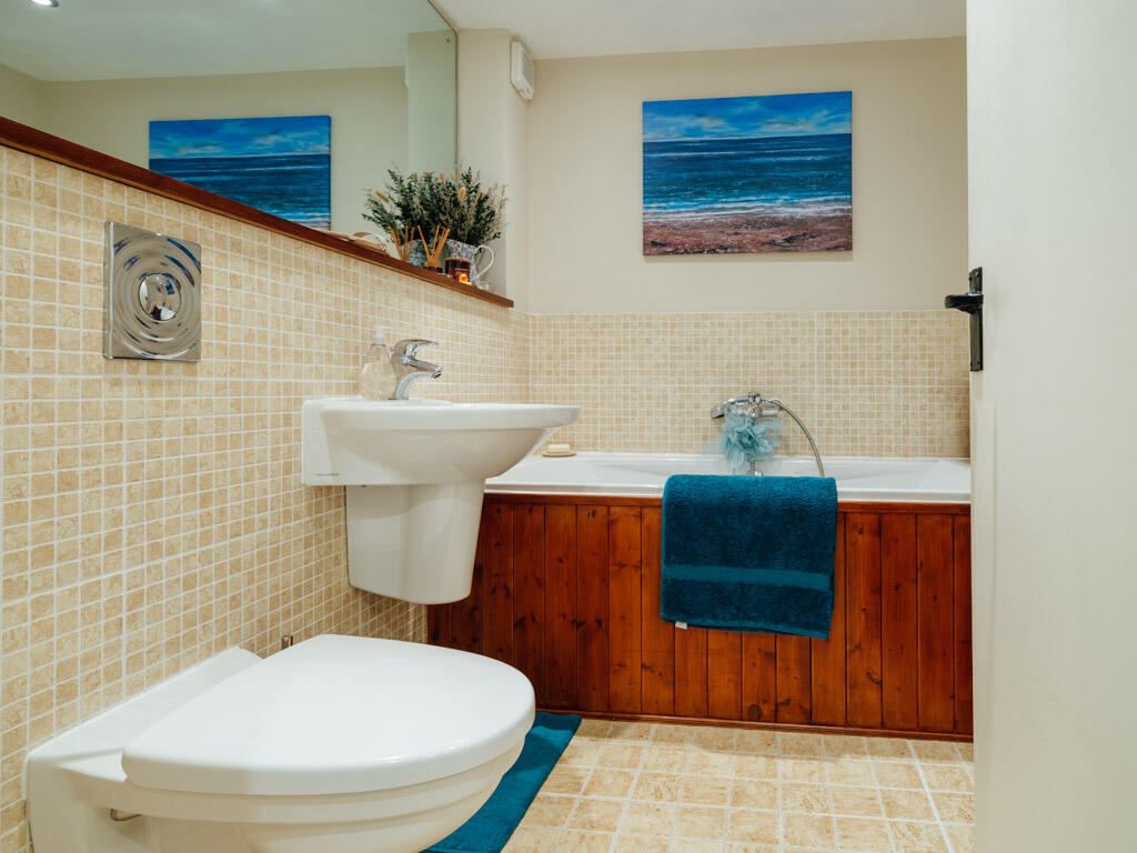 Family Bath Room
