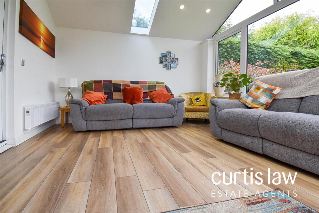 Conservatory/Summer Room