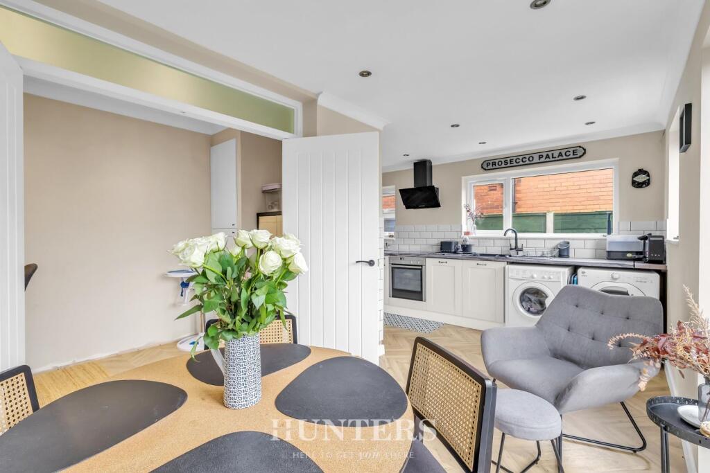 Monmouth Street (11).jpg