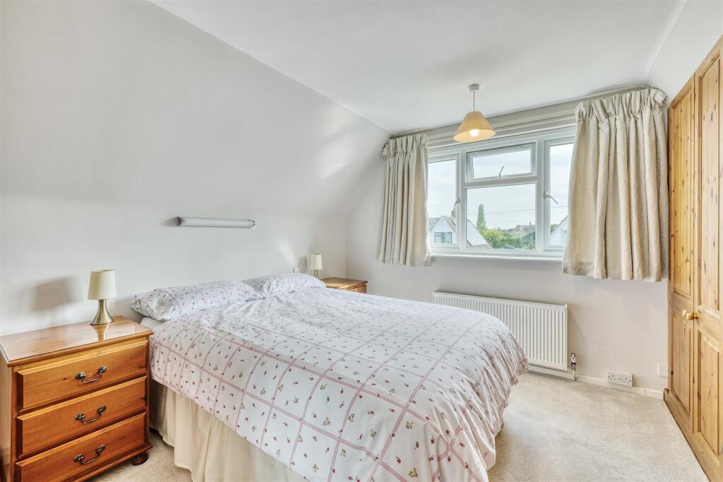 20-8 Park Way Nass-20.jpg