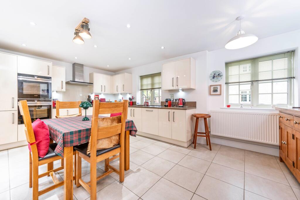 Kitchen &amp; Dining Area