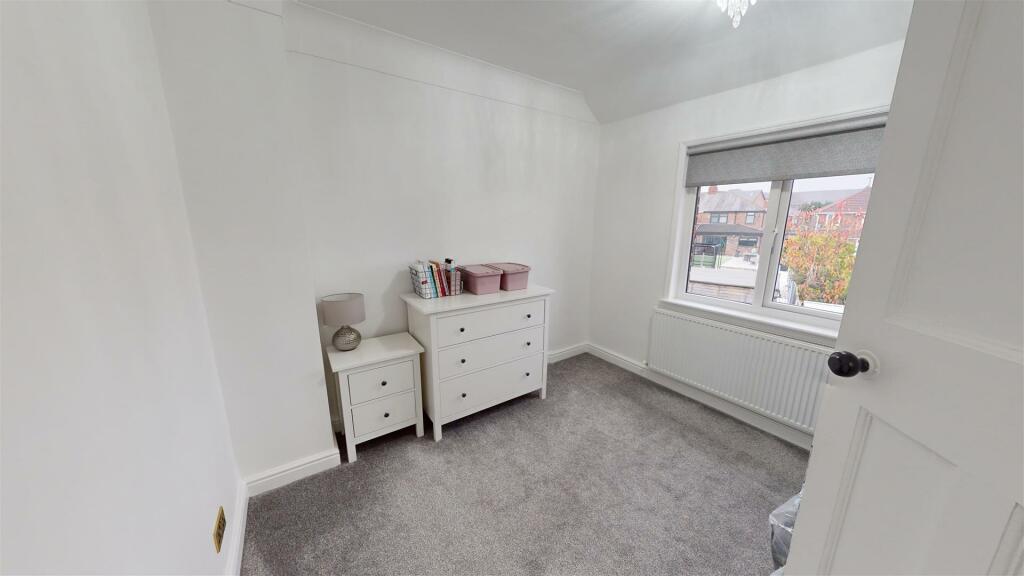 Peet Avenue Bedroom
