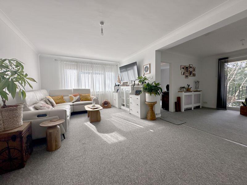 Lounge Through Diner