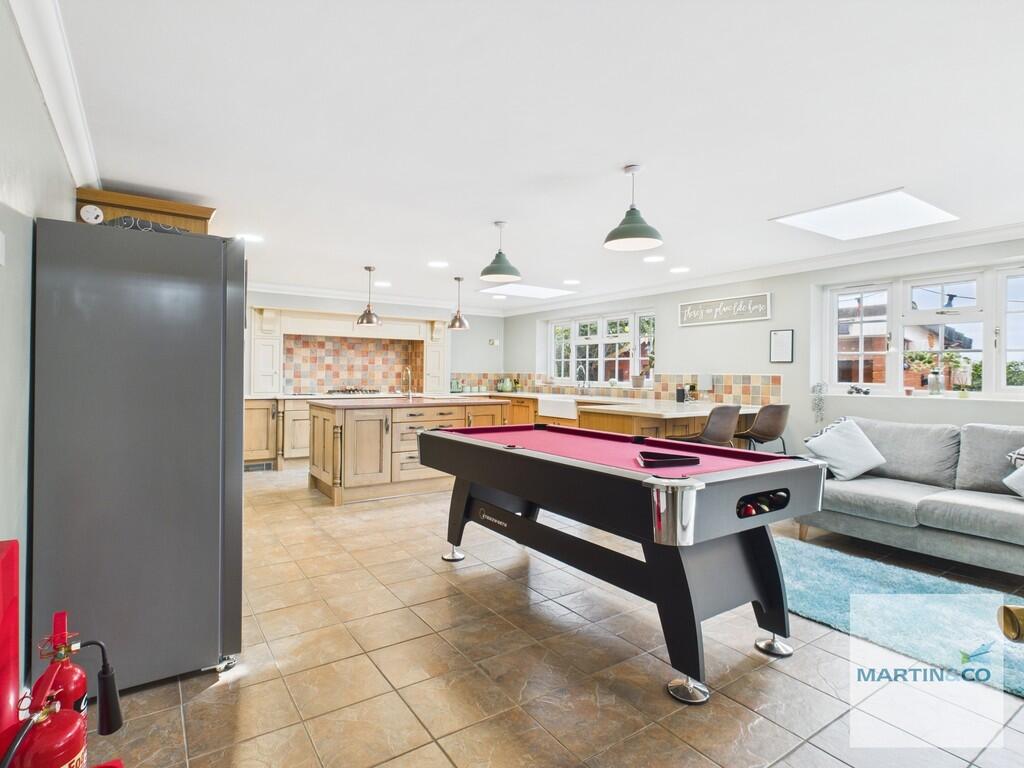 CAM03663G0-PR0130...