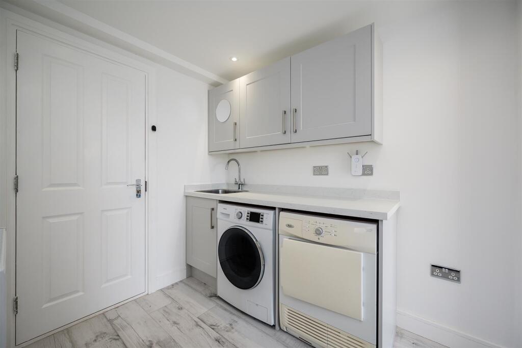 Stretton Avenue Utility