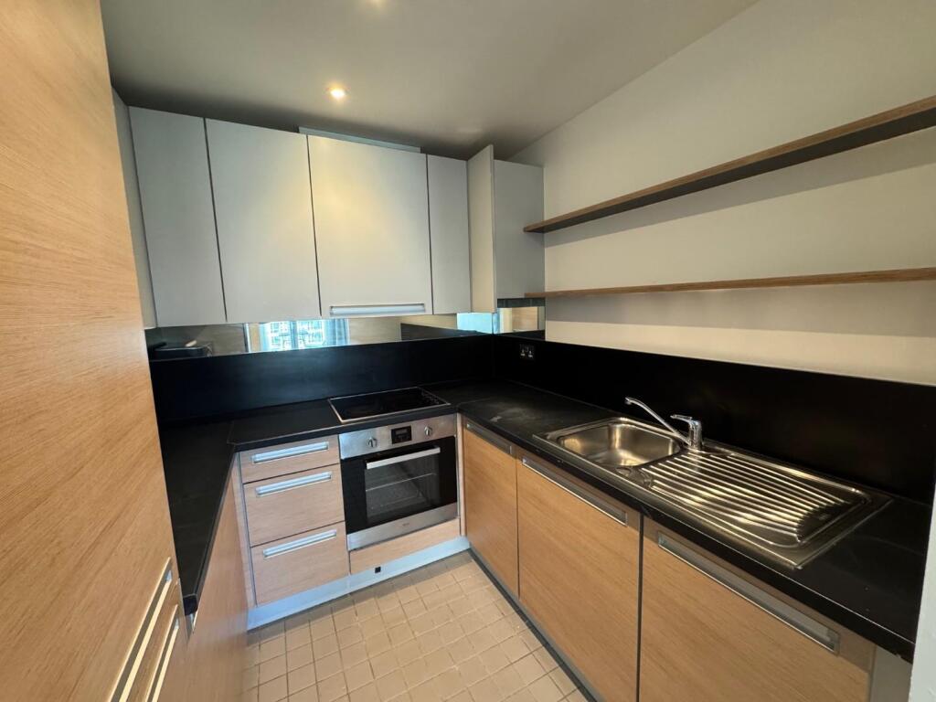 Kitchen 1.jpeg