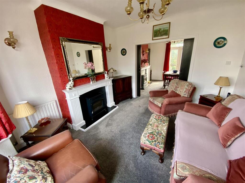 Bramleys Estate Agents - Glebe Gate - Mirfield (19