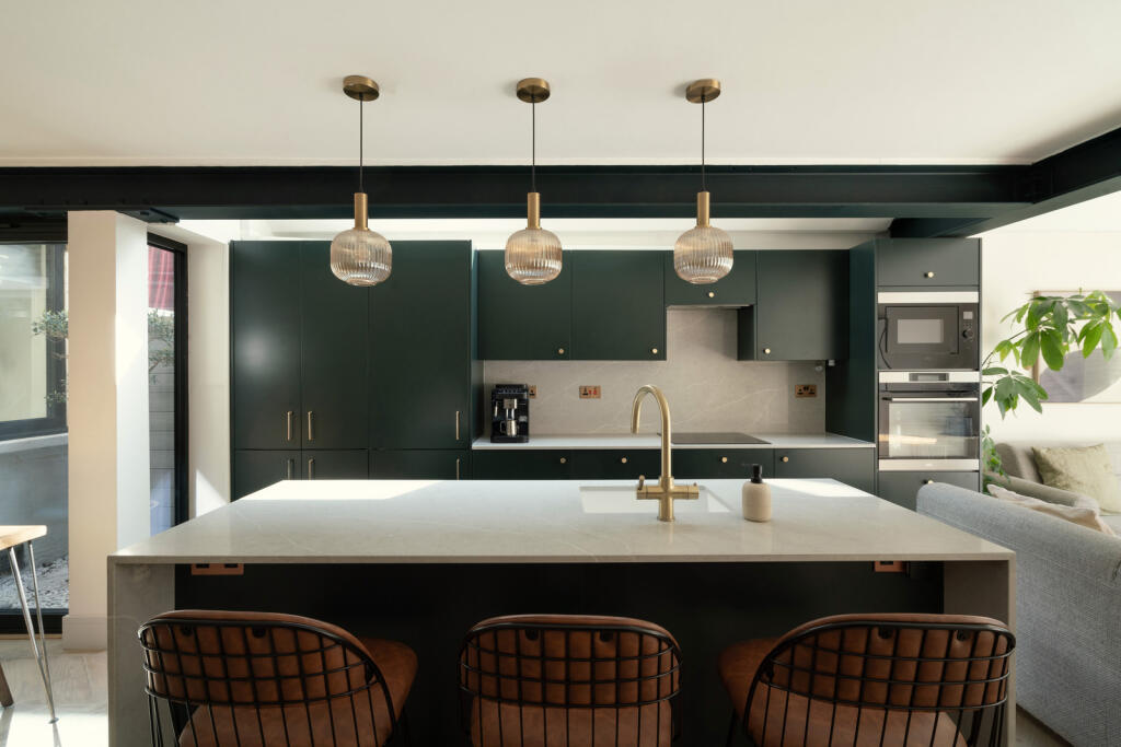 272853 - HARGWYNE-STREET-23.jpg