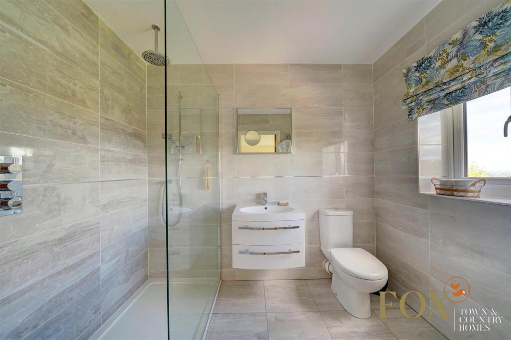 22 St Peters Rd (43).jpg