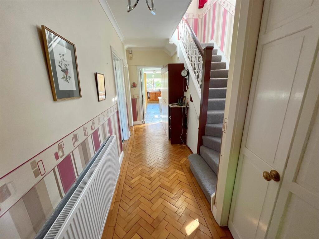 Hallway and stairs.jpg