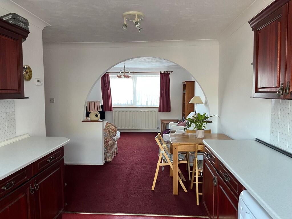 Kitchen/dining