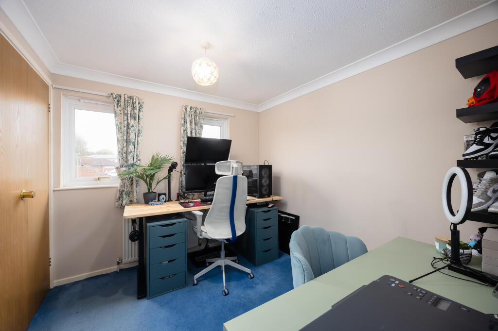9 Meadow Close, Aylesbury HP20 1XH-11