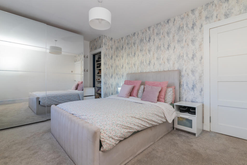 10 burnfoot crescent paisley pa2 8nr-18