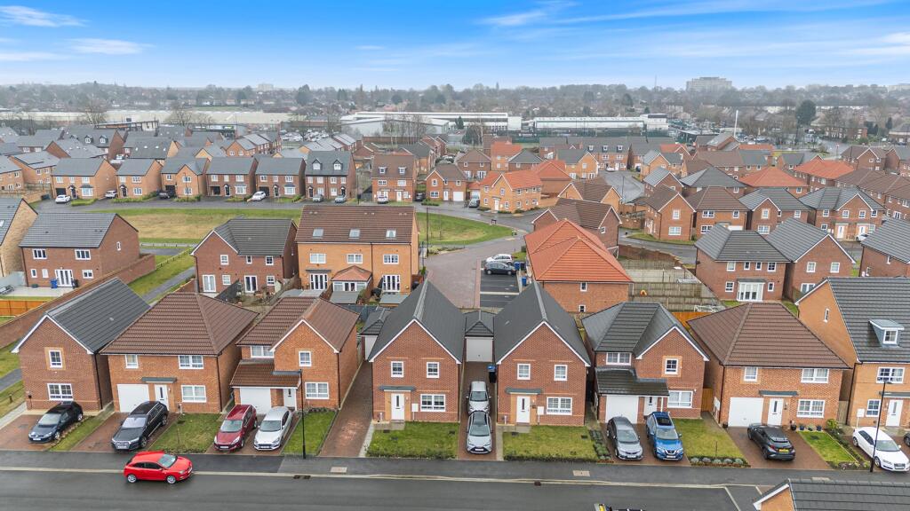 27 Riverside Lane, W