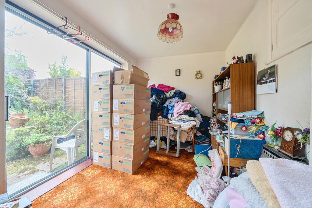 15-681c821827834-...