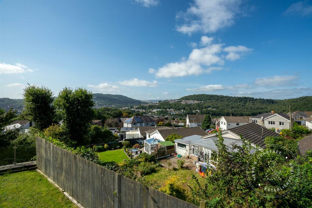 Pencoed Avenue, External, HC (4).jpg