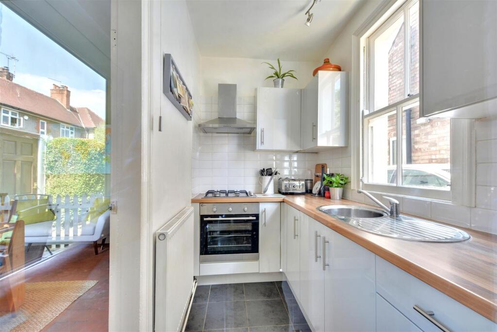 Kitchen_3.jpeg