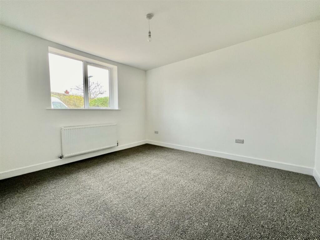 10 Blackbird bedroom