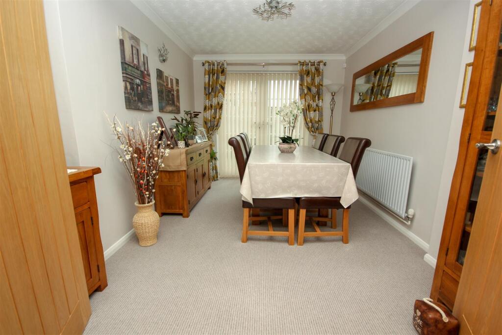 Dining Room..jpg