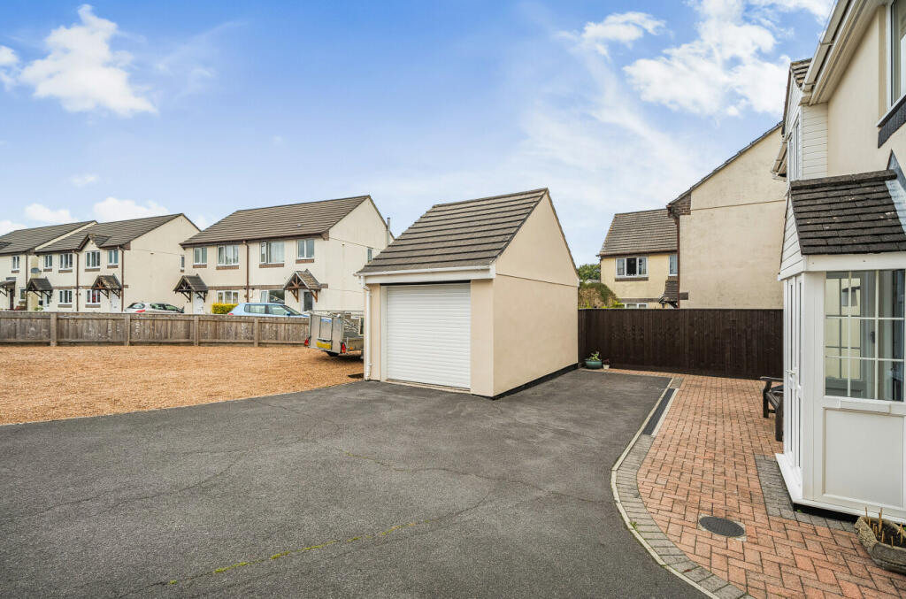 Garage &amp; Driveway