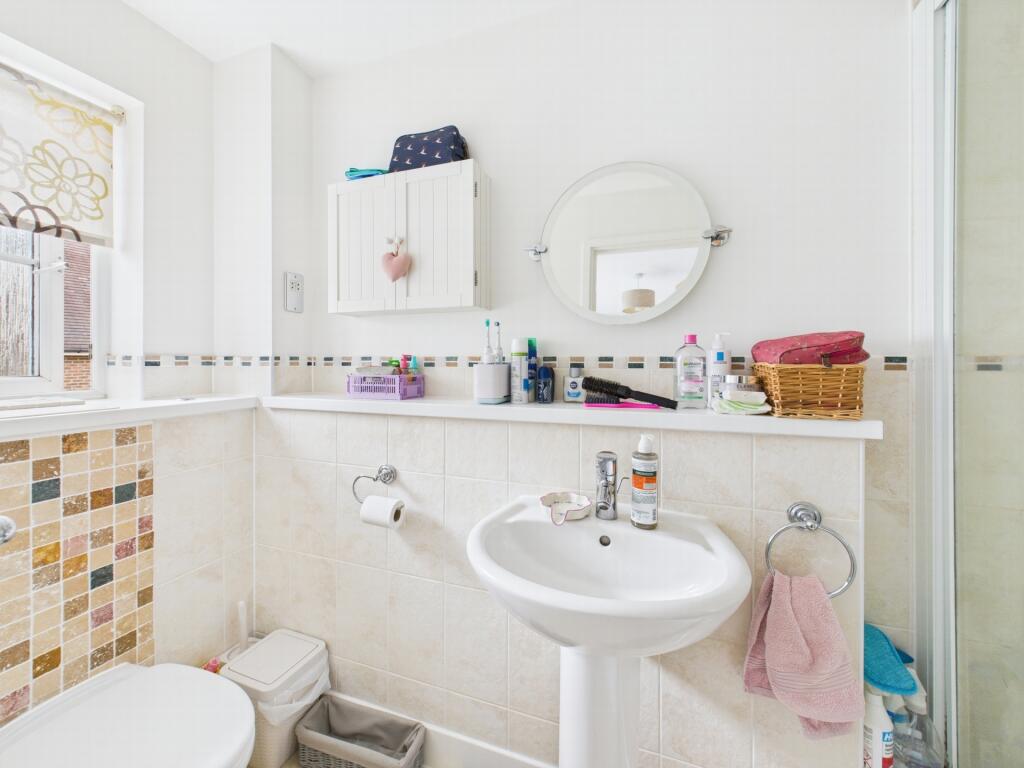 En Suite Shower Room
