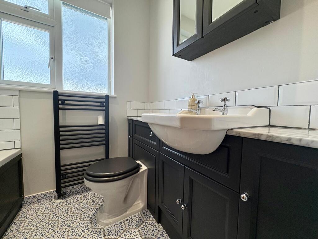 Family Bathroom.jpg