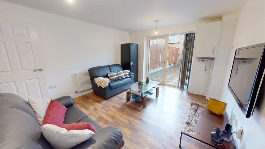 Blue-Fox-Close-2 (5)