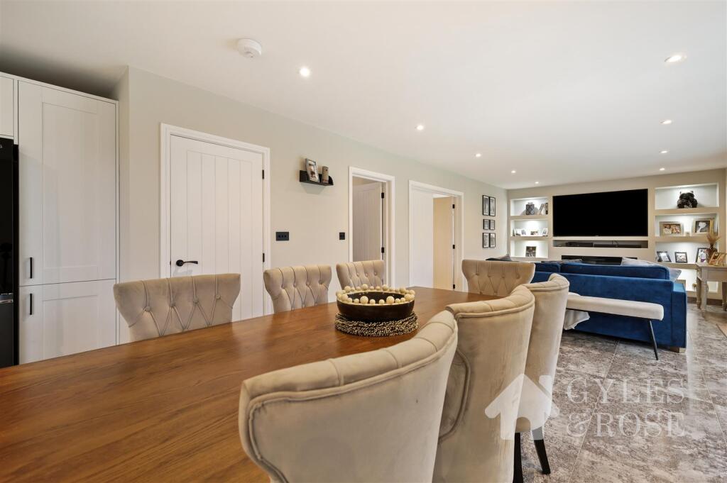 Dining/Living area