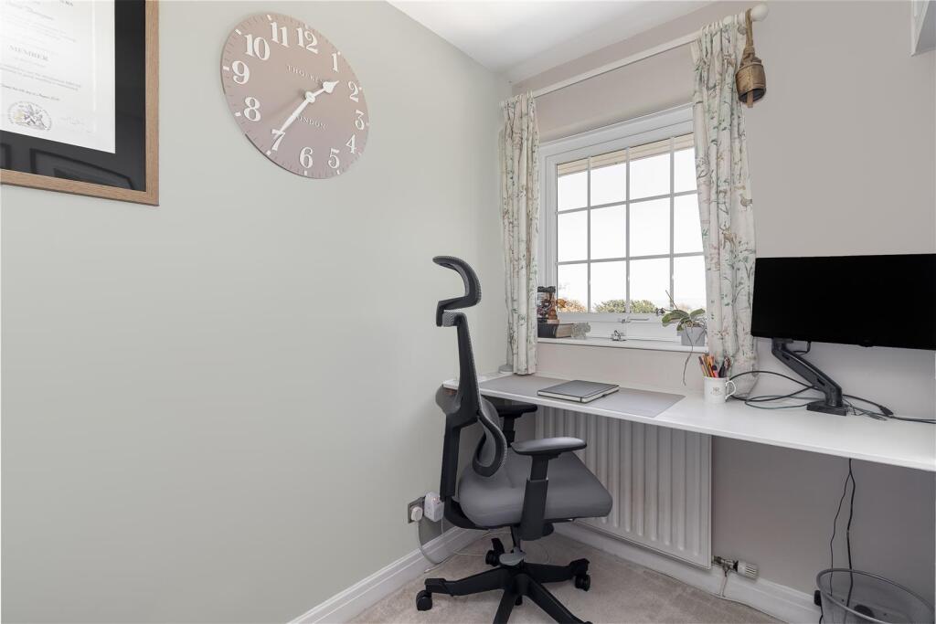 Bedroom 4 - Office.jpg