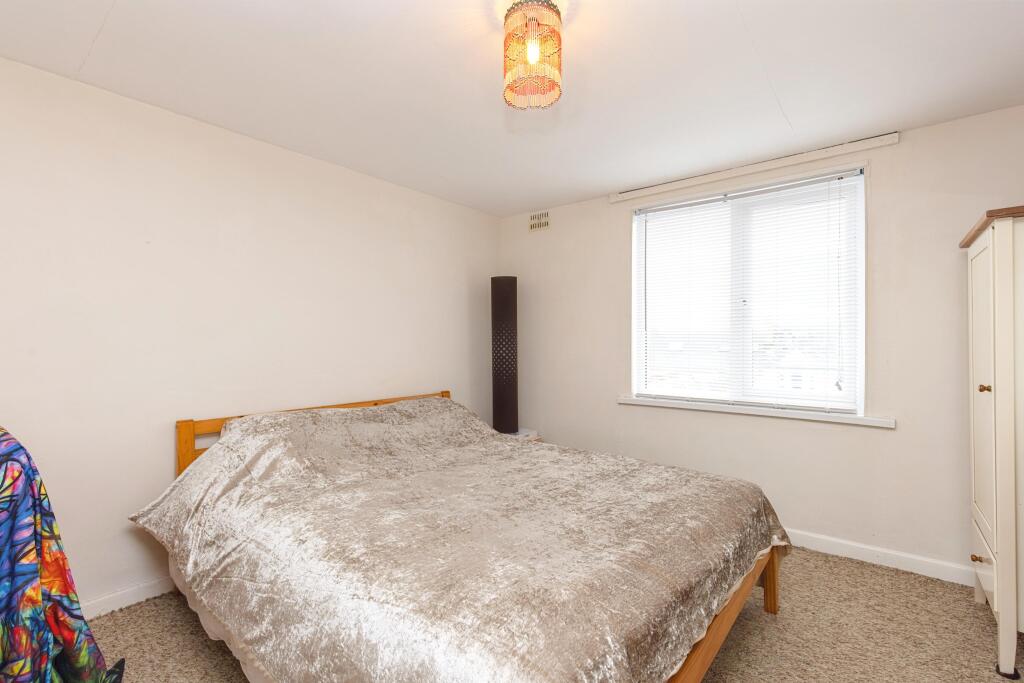 Flat 8 Bedroom 2