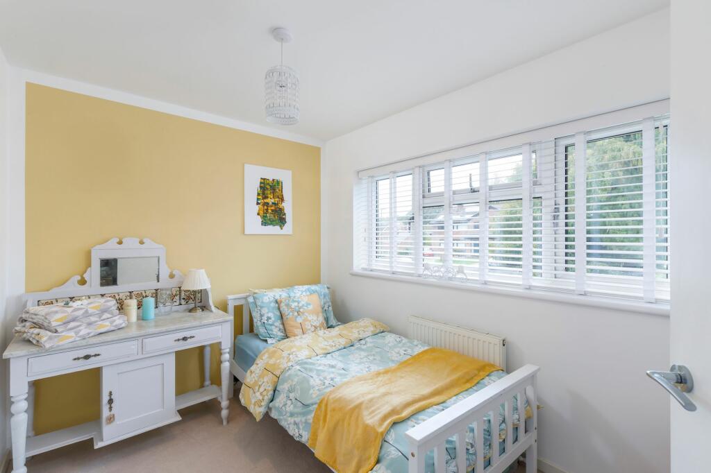 Fourth bedroom