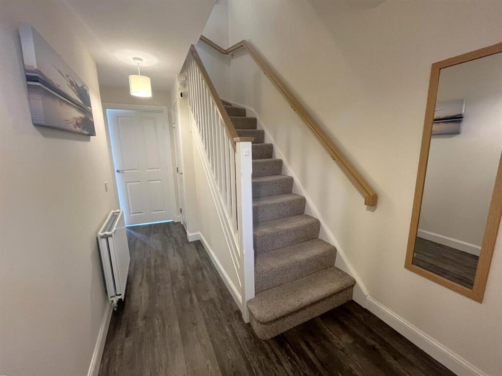 ENTRANCE HALLWAY