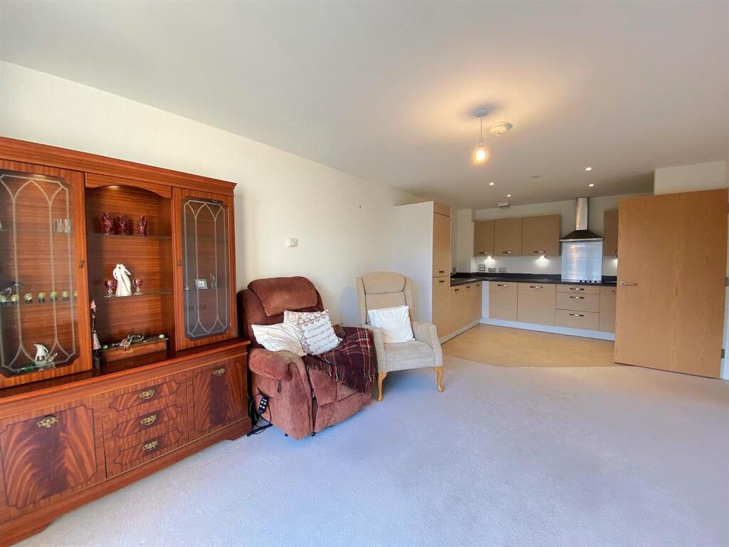 26 The Orangery - Lounge1.jpg