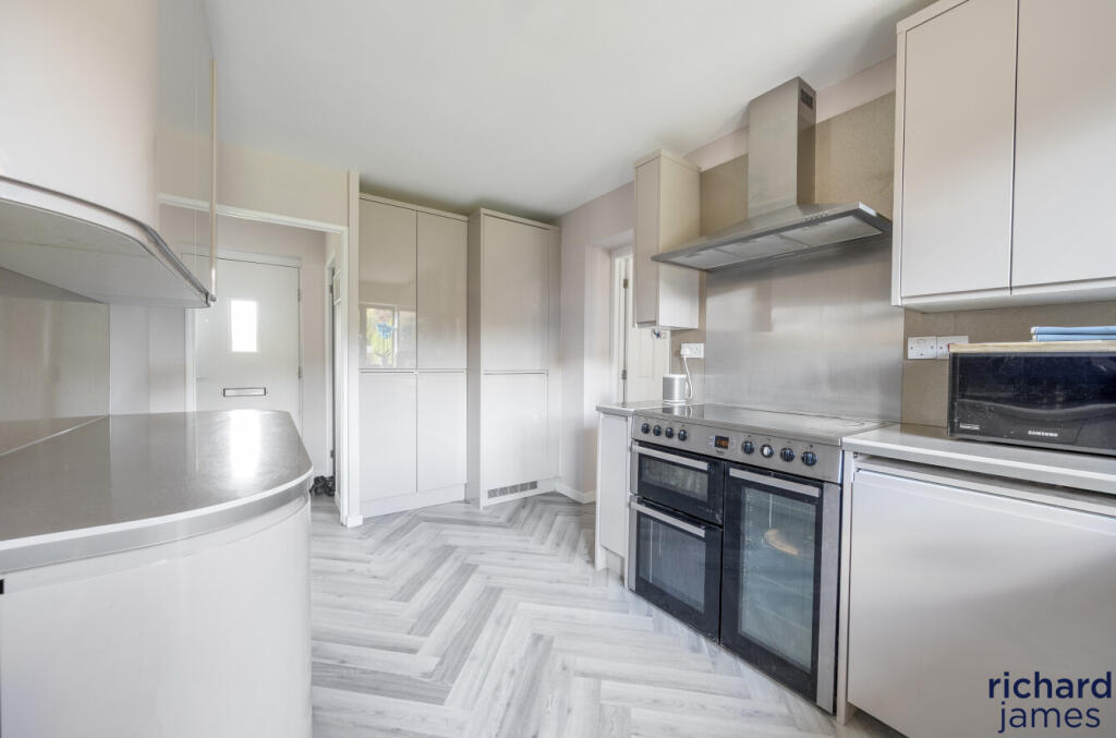 6d49c0da689b48d1bd214a4fbe2e4d5a