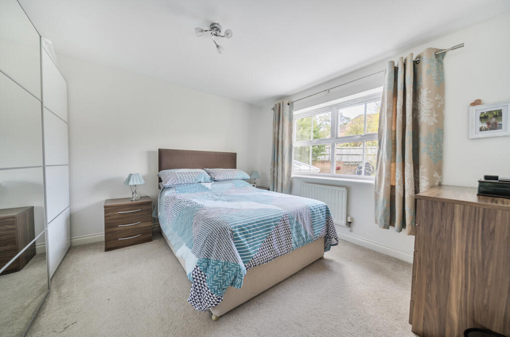 1355513-9-68c7e33...