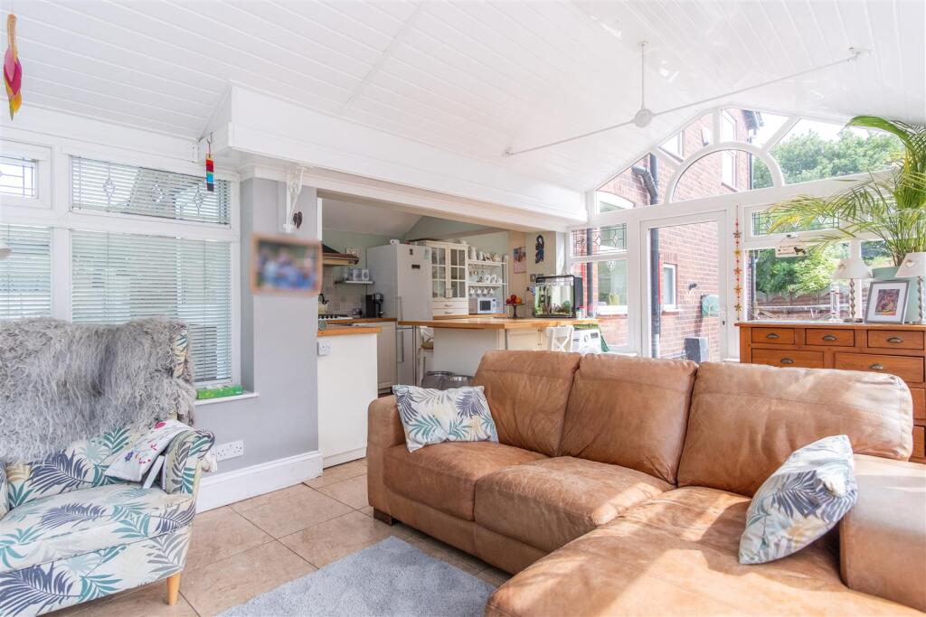 Kitchen/Breakfast/Family Room